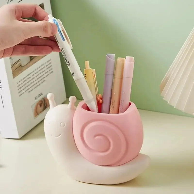 1Pc Snail-Shaped Pen Holder ABS Multi-Functional Desk Organizer Pencil Storage Desktop Stationery Container Makeup Brush Holder