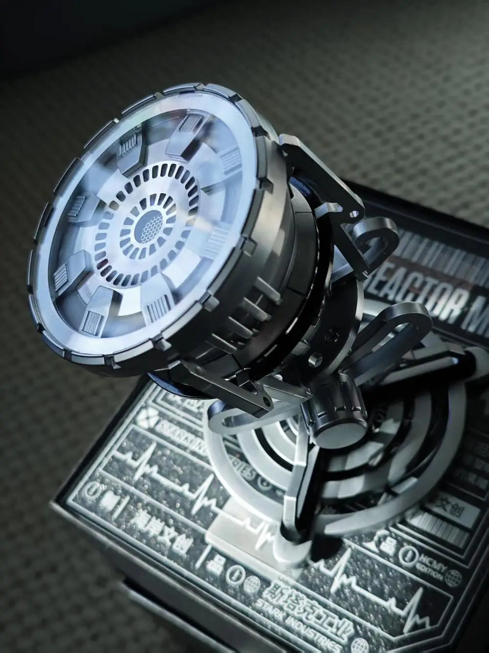 Iron Man Arc Reactor MK3 Generations Tony Stark Hcmy Edition stark industries Figure Led Light Palladium Element Chest Lamp